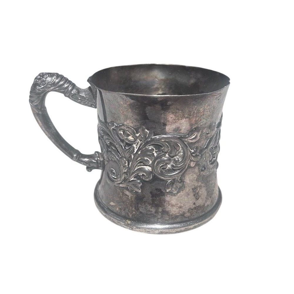 Antique‎ MS Benedict Mfg Co Quadruple Plate Silver Cup Floral Repousse 551
